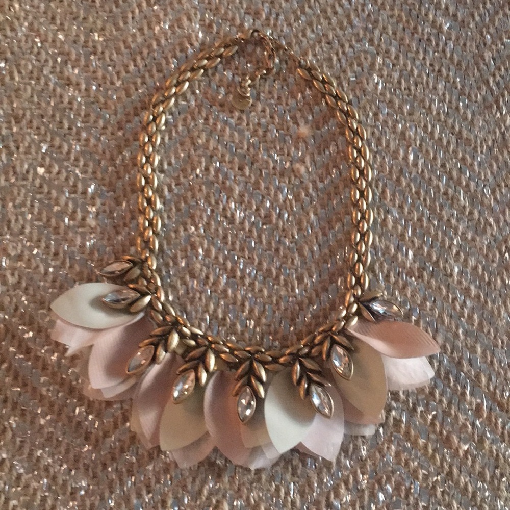 Stella & Dot Birdie necklace